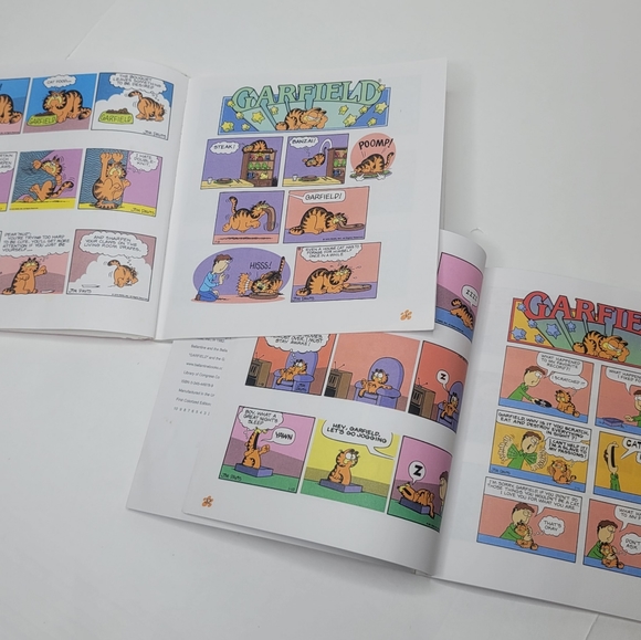 Garfield classics book bundle. Garfield at large and Garfield takes the cake - Picture 5 of 7